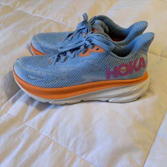 Hoka Clifton - Picture 2 of 4